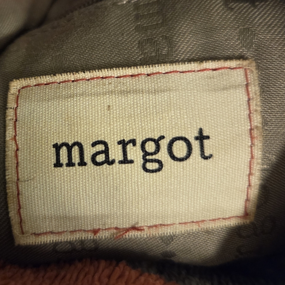 Margot Black and Tan Leather Shoulder Bag - Picture 5 of 6